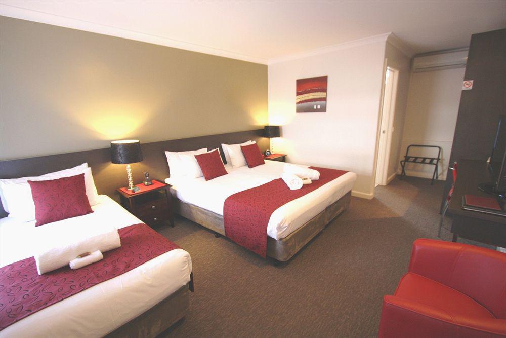 Comfort Inn Western Варрнамбул Экстерьер фото